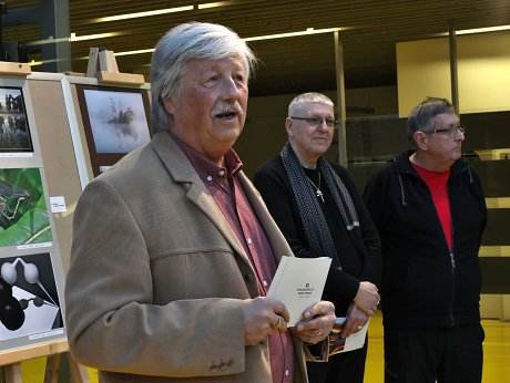 Fotografisti vystavujú v UK KU medzinárodne.